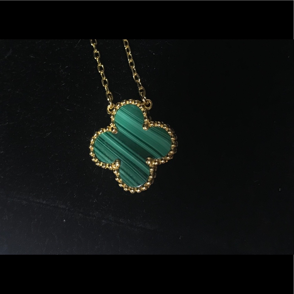 Vca necklace